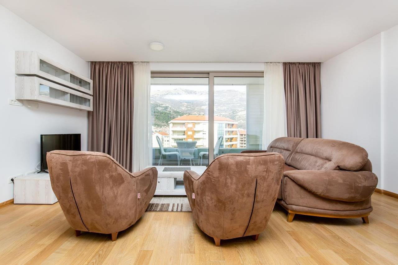 Apartments Lora In Apart-Hotel Budva Exterior photo